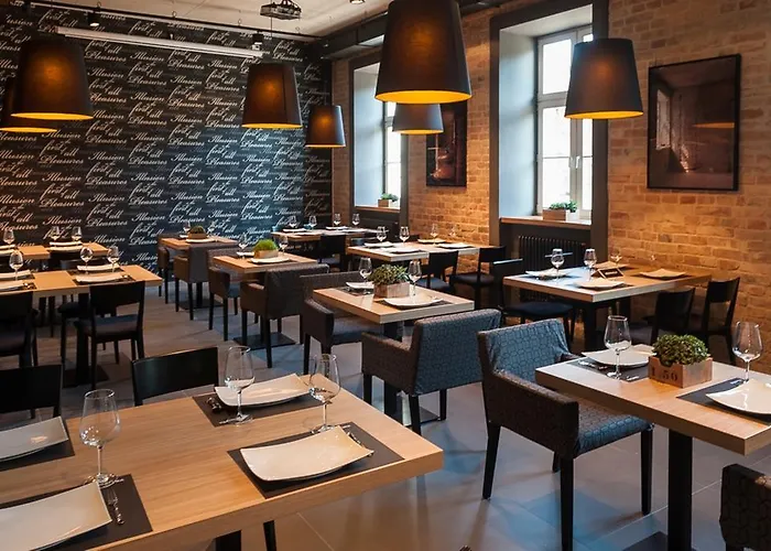 Qbatura Cafe & Hotel